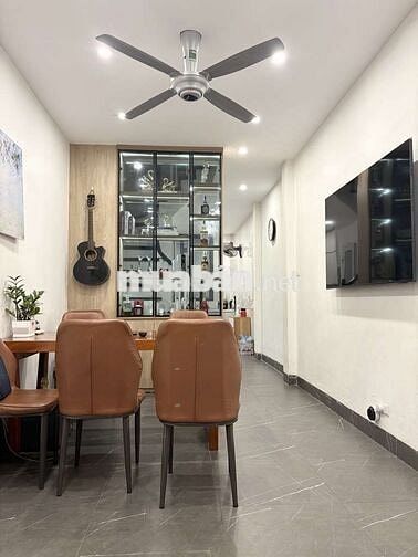 Bán nhà đẹp ở ngay 2 thoáng Khương Trung Thanh Xuân