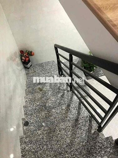 cho thuê nhà full nội thất. Nguyễn Phi Khanh Q1