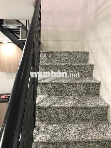 cho thuê nhà full nội thất. Nguyễn Phi Khanh Q1