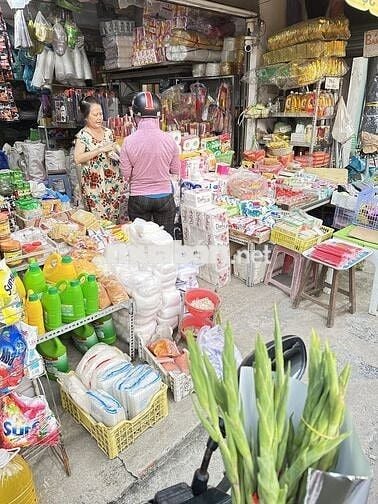 Bán căn hộ 2pn 1wc DT 50m2 khu Celadon city