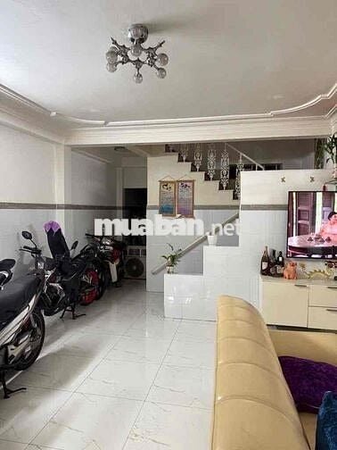 Nhà 2 Tầng Quận 8 68m2 - 4x18m - Hẻm 8m - KDC Hiện hữu - Đã Hoàn Công