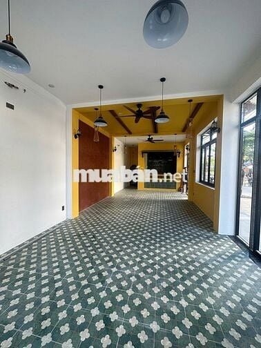 CHÍNH CHỦ CHO THUÊ GÓC 2 MẶT TIỀN ĐƯỜNG DƯƠNG VĂN NGA