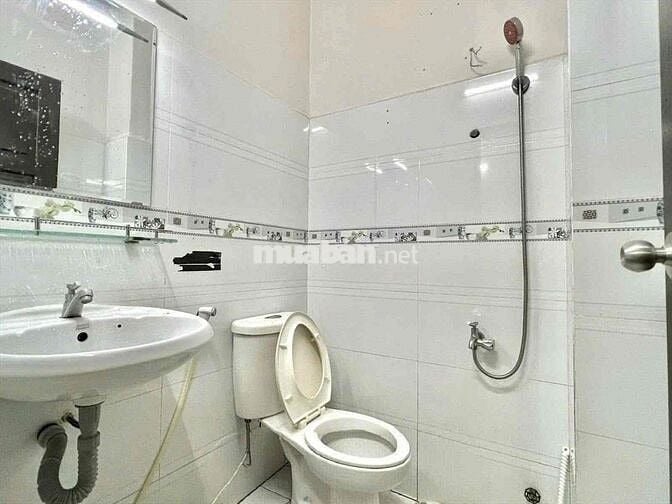 CHDV ĐẦY ĐỦ TIỆN NGHI, CỬA SỔ LỚN GẦN CẦU CHÁNH HƯNG, NHÀ THỜ NAM HẢI