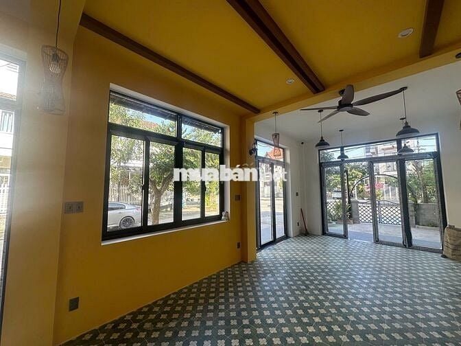 CHÍNH CHỦ CHO THUÊ GÓC 2 MẶT TIỀN ĐƯỜNG DƯƠNG VĂN NGA