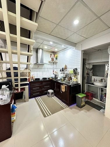 Chính chủ bán nhà hxh lạc long quân q11 - ngay cạnh đầm sen - 53m2