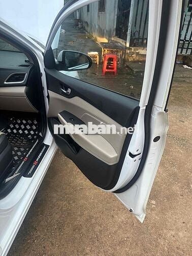 Hyundai Accent 2018 1.4 ATH - 81617 km