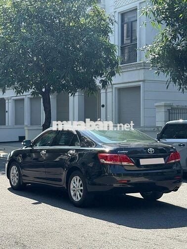 Toyota Camry 2.4G AT 2011 hàng siêu tầm