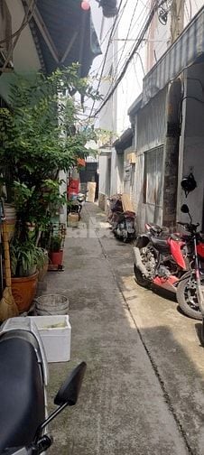 Nhà Đẹp Vào Ở Ngay 40 m2 2 Tầng Gần Nguyễn Sơn, Bình Tân Giáp Tân Phú