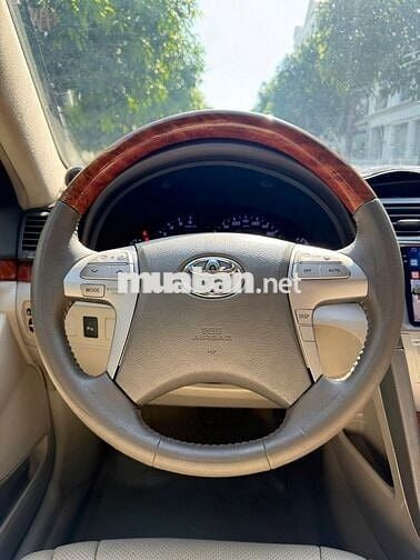 Toyota Camry 2.4G AT 2011 hàng siêu tầm