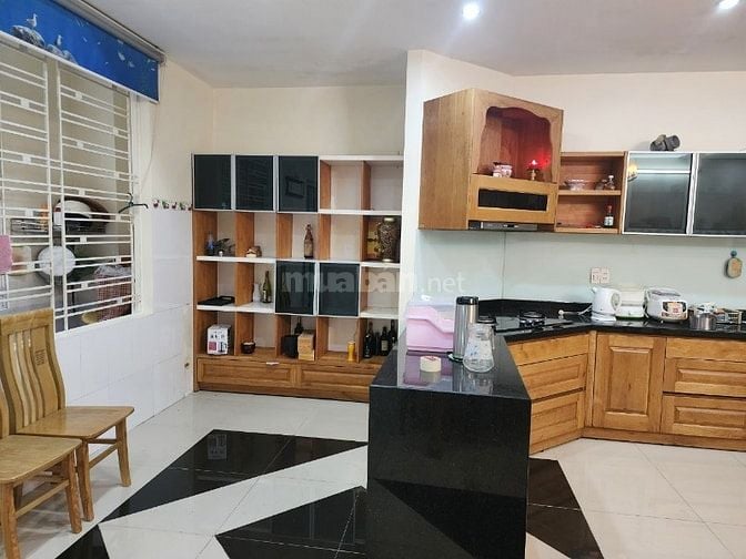 Thuê 16Tr/th. Nhà 2 tấm, đường Lương Nhữ Hộc, 4P ngũ,Nhìn Qua Chợ 