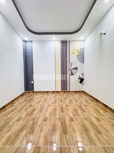 Nhà Đẹp Vào Ở Ngay 40 m2 2 Tầng Gần Nguyễn Sơn, Bình Tân Giáp Tân Phú