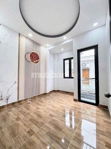 Nhà Đẹp Vào Ở Ngay 40 m2 2 Tầng Gần Nguyễn Sơn, Bình Tân Giáp Tân Phú