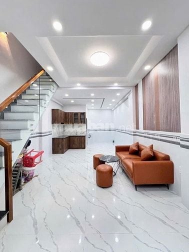 Nhà Đẹp Vào Ở Ngay 40 m2 2 Tầng Gần Nguyễn Sơn, Bình Tân Giáp Tân Phú