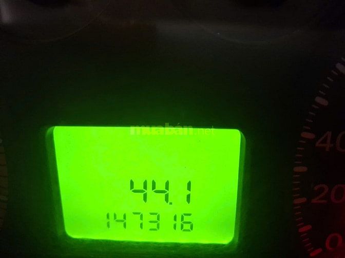 Xe Ford Transit đã đi được 145000 Km xe đẹp còn zin nguyên thủy