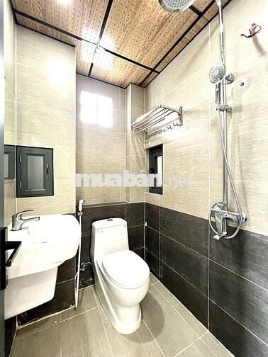 PHÒNG BAN CÔNG ĐẦY ĐỦ TIỆN NGHI Ô TÔ TẬN NHÀ