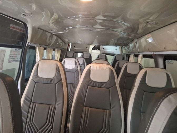 Xe Ford Transit đã đi được 145000 Km xe đẹp còn zin nguyên thủy