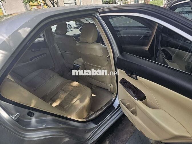 Toyota Camry 2015 2.0E Bạc