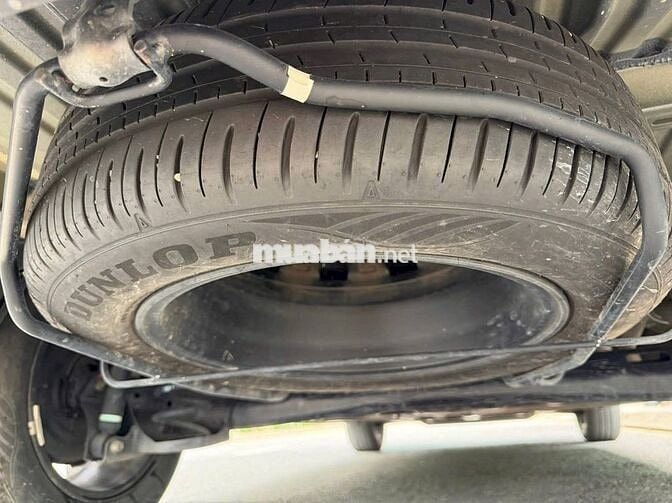 Toyota Veloz Cross Đen 7 chỗ