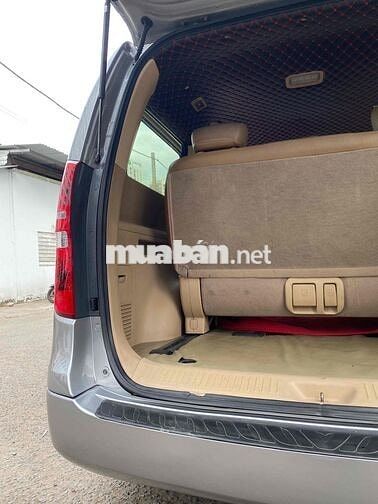 Hyundai Grand Starex 2013- 177000 km  9 chỗ dầu