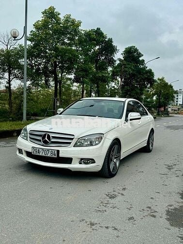 Mercedes-Benz C300Trắng Tự động