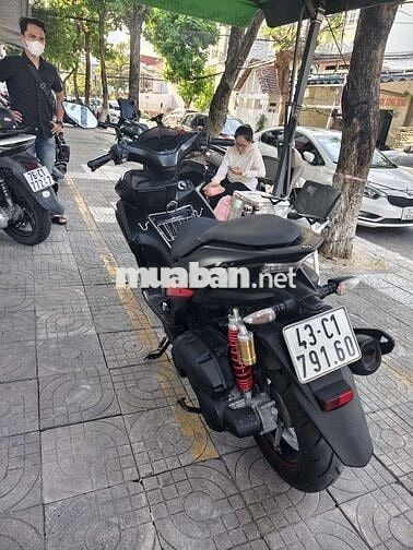 Nvx 155 yamaha xe còn mới ok ae cần liên hệ e