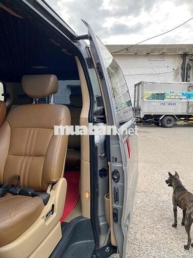 Hyundai Grand Starex 2013- 177000 km  9 chỗ dầu