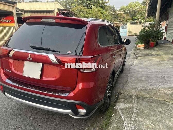 Mitsubishi Outlander 2019 2.0 CVT Premium siêu mới
