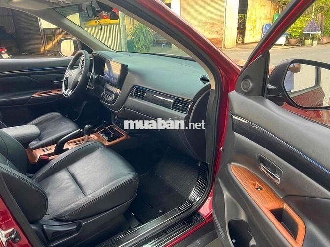 Mitsubishi Outlander 2019 2.0 CVT Premium siêu mới