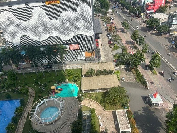 Cho thuê căn duplex Giai Việt 6PN, giá 22triệu, nhà đẹp full nội thất