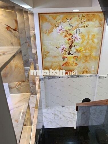 Nhà mặt tiền Q12 đường lớn 1trệt 2 lầu 4 phòng ngủ 3Wc nhà mới 100%