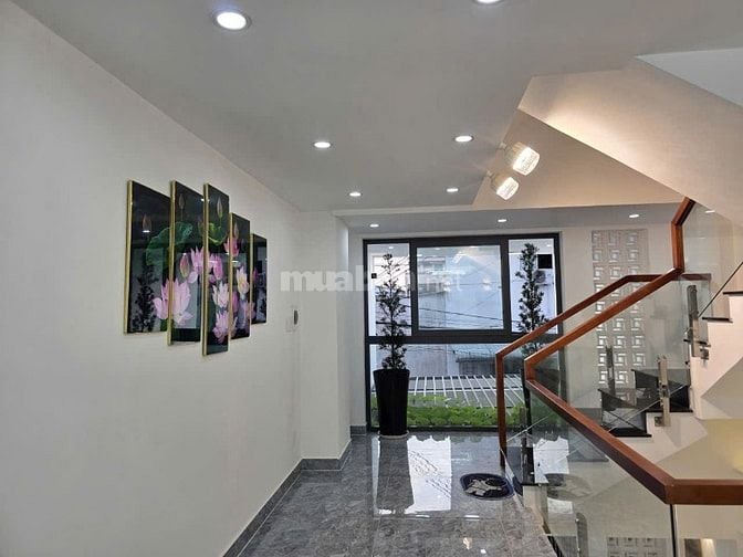 CHUYỂN CÔNG TÁC CẦN BÁN NHÀ MỚI XÂY, THIẾT KỆ HIỆN ĐẠI SANG TRỌNG