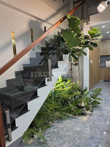 CHUYỂN CÔNG TÁC CẦN BÁN NHÀ MỚI XÂY, THIẾT KỆ HIỆN ĐẠI SANG TRỌNG