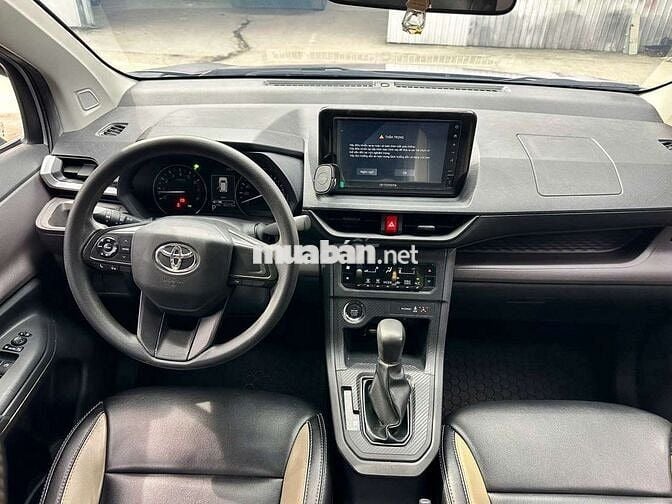 Toyota Avanza Premio 2023 1.5AT,số tự động,màu xám