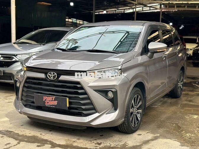 Toyota Avanza Premio 2023 1.5AT,số tự động,màu xám