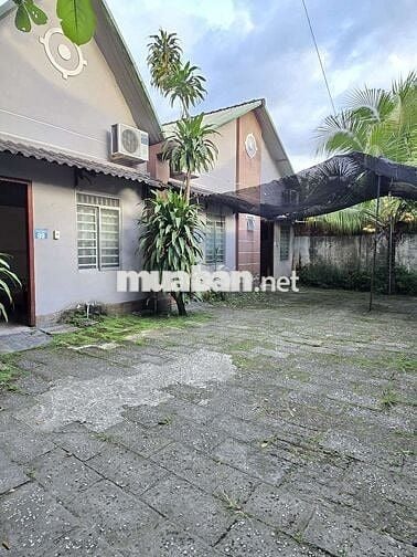 Cho thuê nhà nghỉ phường Định Hòa. 24 phòng. Giá 30tr/ tháng