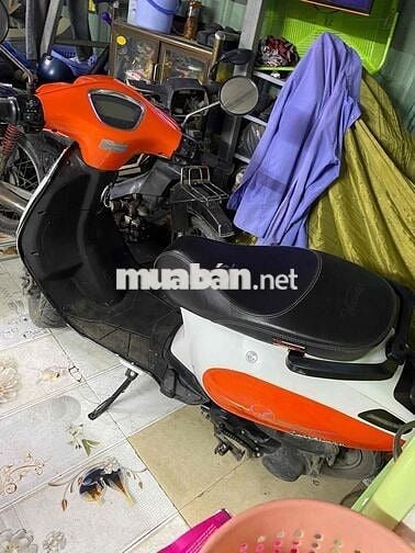 Pass lại xe 50 phân khối, xe chạy bằng xăng rất lợ