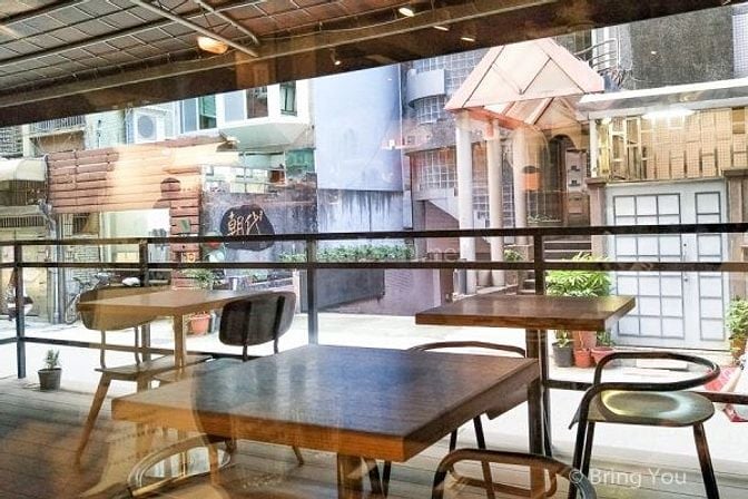 Tòa nhà ngay trường chinh Q.Tân Bình - Dtích: 9.5x 32m kc 10 tầng