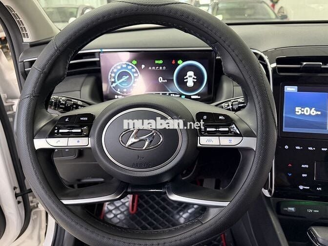 Hyundai Tucson 2022 2.0 AT Đặc biệt - 18000 km