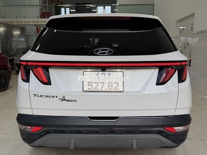 Hyundai Tucson 2022 2.0 AT Đặc biệt - 18000 km