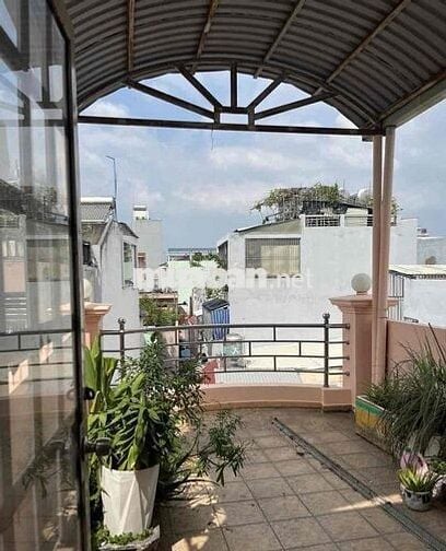 cho thuê nhà nguyên căn. 2pn2wc có sân thượng. Bạch Đằng p15 BT