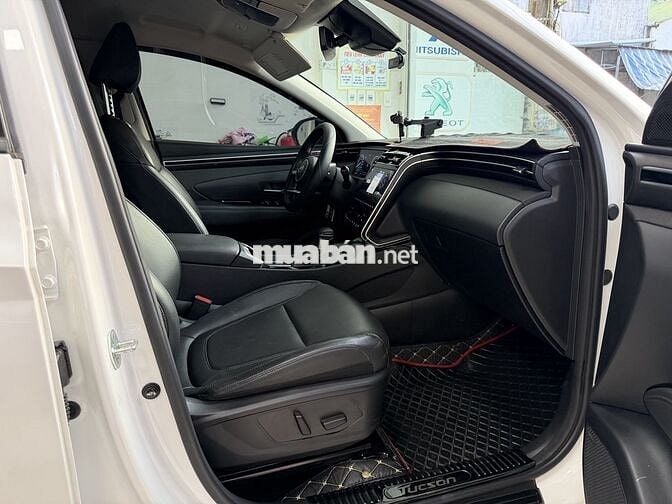 Hyundai Tucson 2022 2.0 AT Đặc biệt - 18000 km
