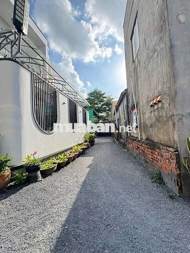 Bán nhà 200m2 3pn 2wc sau lưng căn nhà mặt tiền Lý Thường Kiệt shr