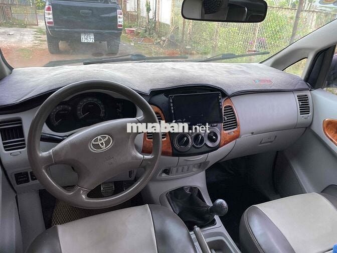 Toyota Innova 2008 V - 123000 km