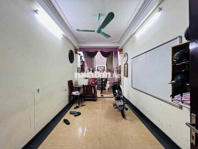 Hồ Tùng Mậu, Ô tô Vào Nhà, Ngõ Thông, 30m x 5 Tầng,  Gần Phố