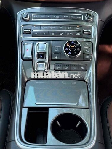 Hyundai Santa Fe 2024 2.2 full Dầu - 19.000km-Vip