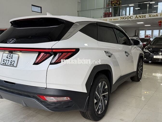 Hyundai Tucson 2022 2.0 AT Đặc biệt - 18000 km
