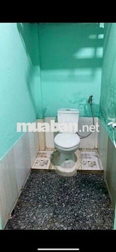 - Cho thuê nhà nguyên căn nhà ở cấp 4