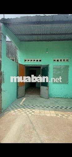 - Cho thuê nhà nguyên căn nhà ở cấp 4