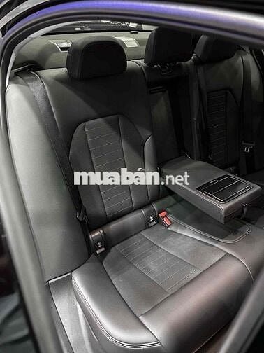 BMW 3 Series 2023 320i M Sport - 42000 km