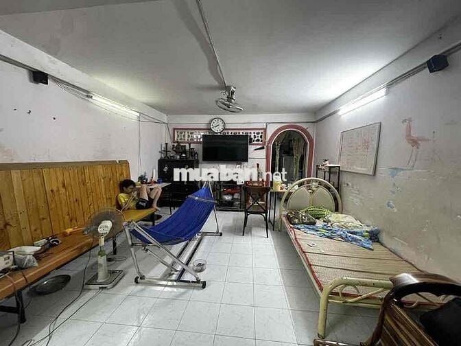 NHÀ 2 TẦNG – NGAY TRẠM Y TẾ PHƯỜNG VÀ CHỢ VẠN NGUYÊN – PHƯỜNG 15 QUẬN